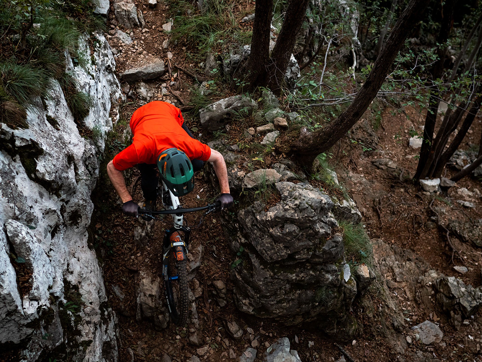 Bluegrass Rogue MTB Helmet for Trail and Enduro, Riding with Liam Moynihan