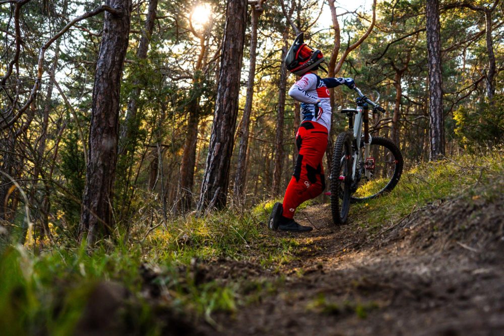 Nina Hoffmann Bluegrass Rider with Legit Carbon Downhill Helmet