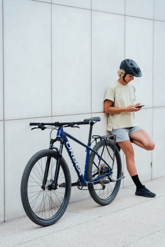 MET Echo helmet with Orbea Onna bike