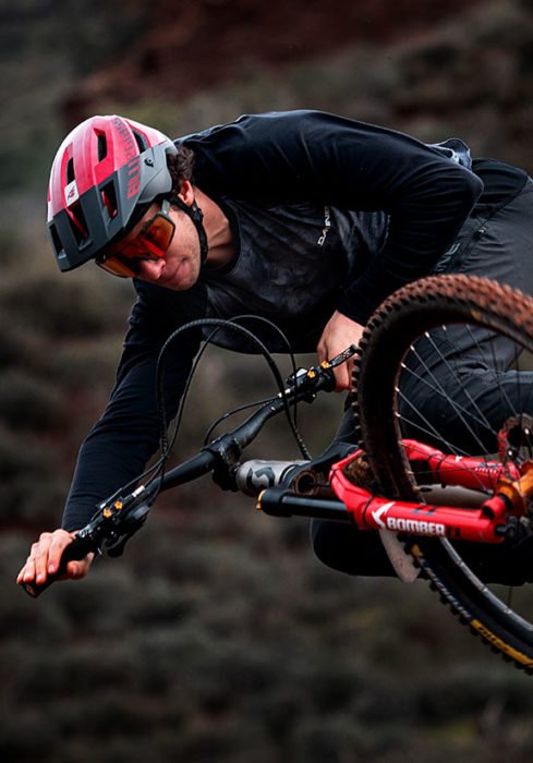 Video: Vinny-T Goes Rogue - Rider Vincent Tupin - Helmet Bluegrass Rogue Core Mips MTB Helmet